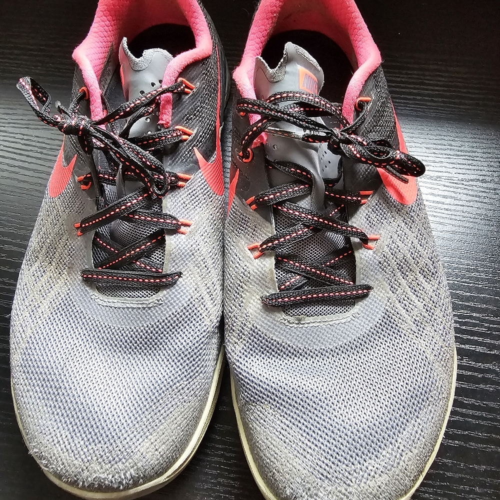 Women's Nike Metcons - Size 9